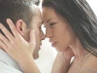 Mya Diamond cu sex senzual