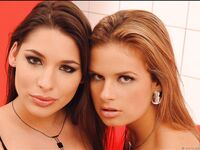 Sex anal porno cu Lana Palmer și Zadira
