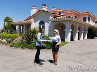 Nina Elle, agentul imobiliar nenorocit