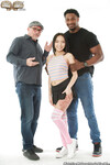 Asia Lee fute un negru