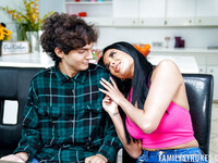 Anissa Kate face sex cu un adolescent