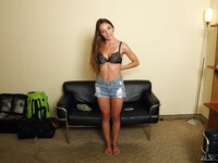 Veronica Clark fata amatoare sexy