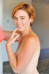 Jodi Taylor tipa cu fundul mare