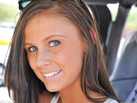 Whitney Westgate fata frumoasa cu sanii