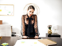 Kissa Sins o secretară perversă