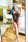 Nina Kayy milf cu țâțe mari