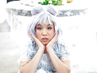 Puicuța asiatică Kimmy Kimm se fute tare cu un tip cu părul lung