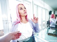Fată matură cu părul roz Aaliyah Dragostea primeşte doza rece într-un pov