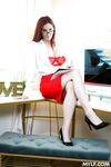 Milf cu sâni mari al lui Kelly Caprice devine futut tare într-un pov