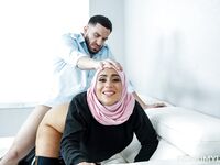 Arabi milf Carmela Clutch devine bilele lui adânc în cocoș