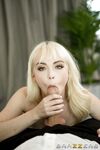 Lilly Bell seduce camera cu corpul ei tânăr înainte de a dracu 'ei tare keiran Lee