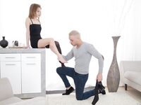 Stasia si fetita profund futut dupa sex oral