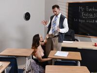 Ashley Adams - Împingerea profesorului
