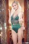 Elsa Jean - Adolescentă umplută bige