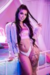 Gina Valentina, iubitoarea de búja
