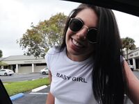 Gina Valentina face sex pentru bani