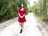 Gina Valentina - Adolescentă futută