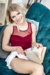 Leaya - MetArt
