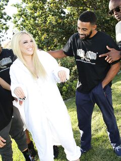 Kagney Linn Karter - Gangbang dur
