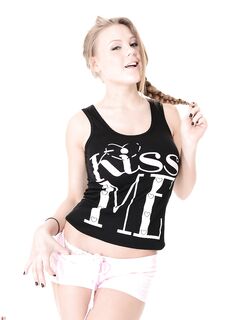 Viola Bailey adolescenta sexy suna