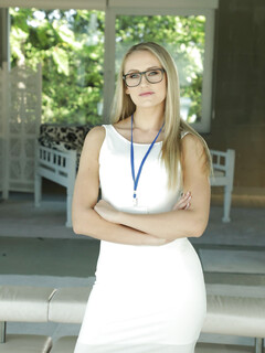 Linda Leclair adolescenta blondă sexy