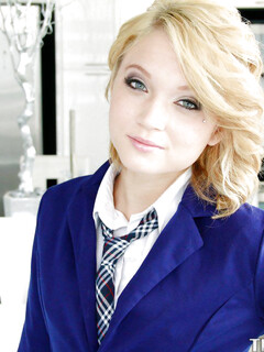 Dakota Skye școlărița bisexuală
