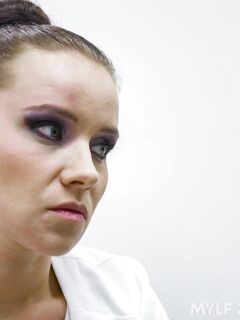 Wendy Moon sex oral fierbinte și pasionat înapoi dracu '