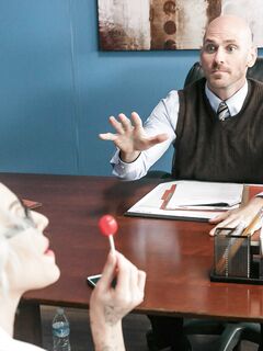 Harlow Harrison - Profesorul strict