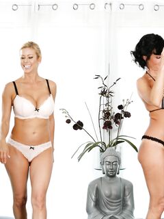Veronica Avluv și Alexis Fawx sunt maserele perverse