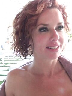 Veronica Avluv suge scula lui Rocco Siffredi